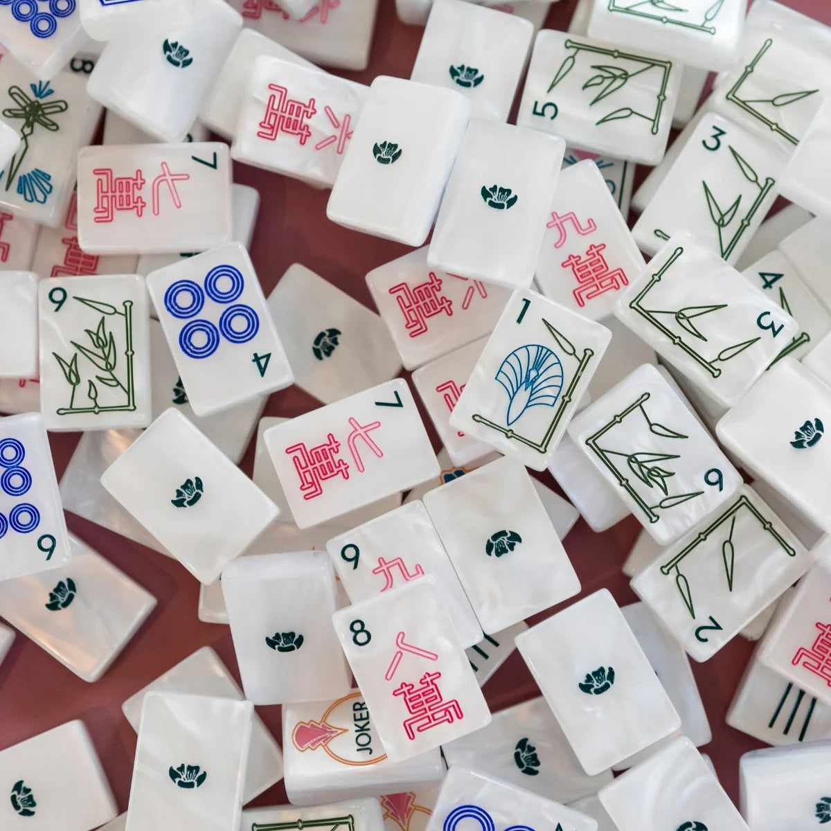 WHITE MOTHER OF PEARL DECO Mahjong Tiles | The Mahjong House